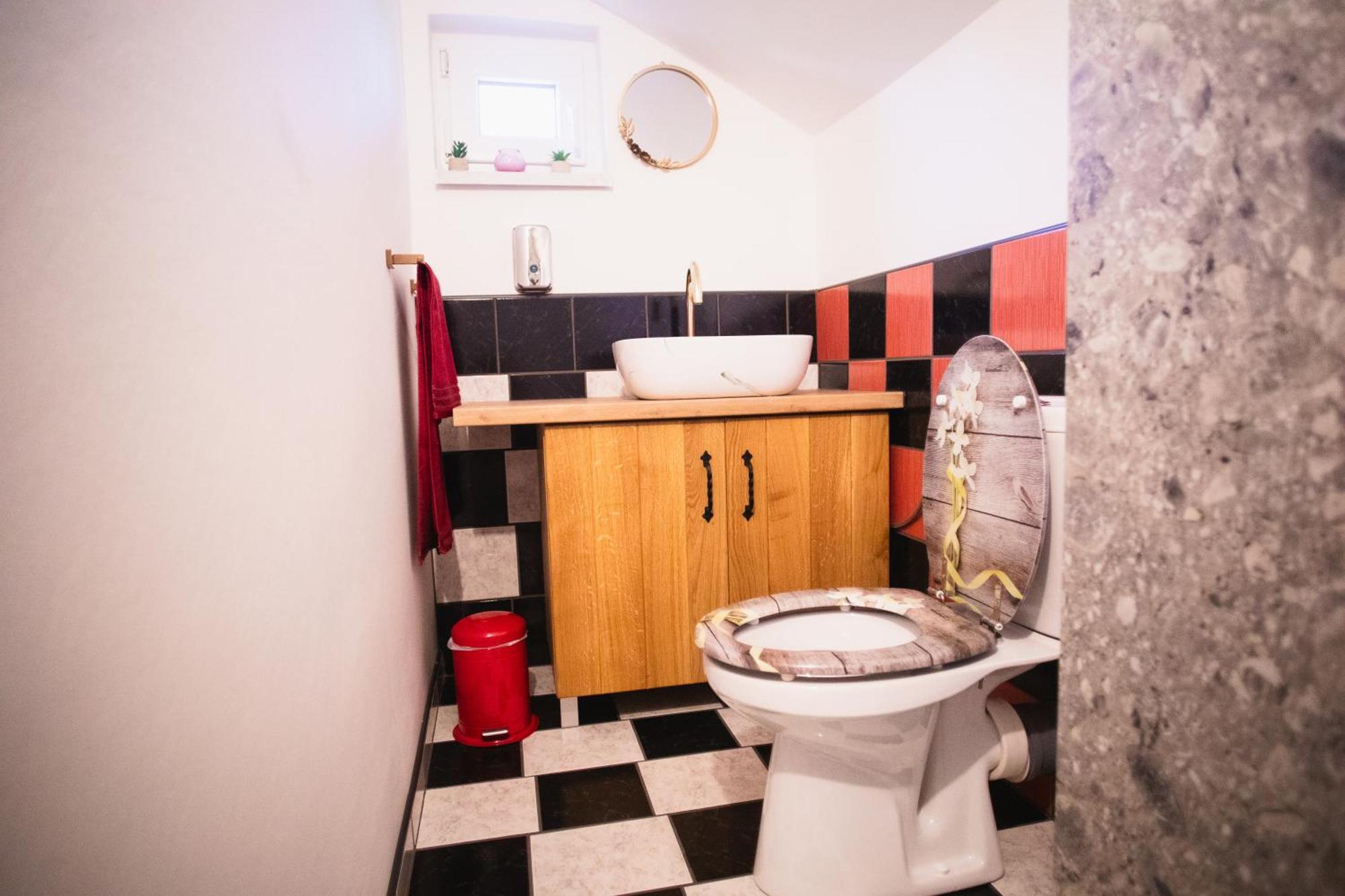 Apartamento Kuca Za Odmor Jurino Gnijezdo Jarki Horvaticevi Exterior foto